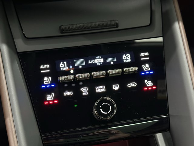 2025 Porsche Macan Electric Turbo Image 37 of 73