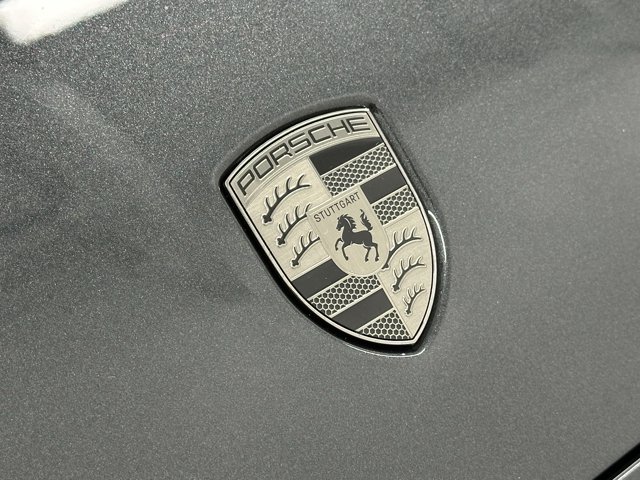 2025 Porsche Macan Electric Turbo Image 43 of 73