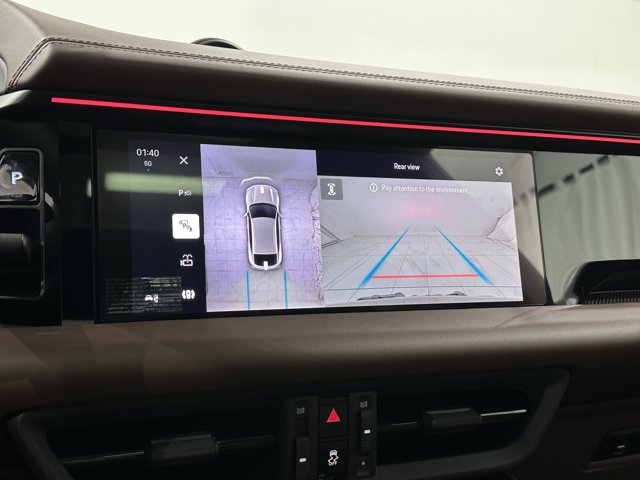 2025 Porsche Macan Electric Turbo Image 32 of 73