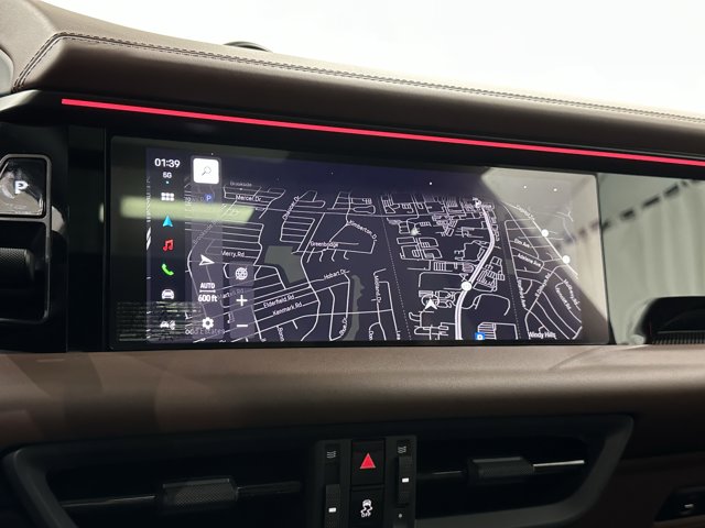 2025 Porsche Macan Electric Turbo Image 35 of 73