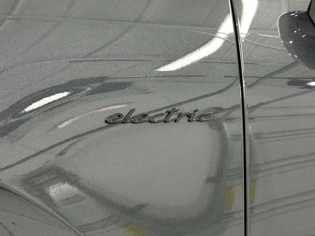 2025 Porsche Macan Electric Turbo Image 62 of 73