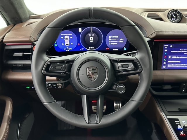 2025 Porsche Macan Electric Turbo Image 70 of 73