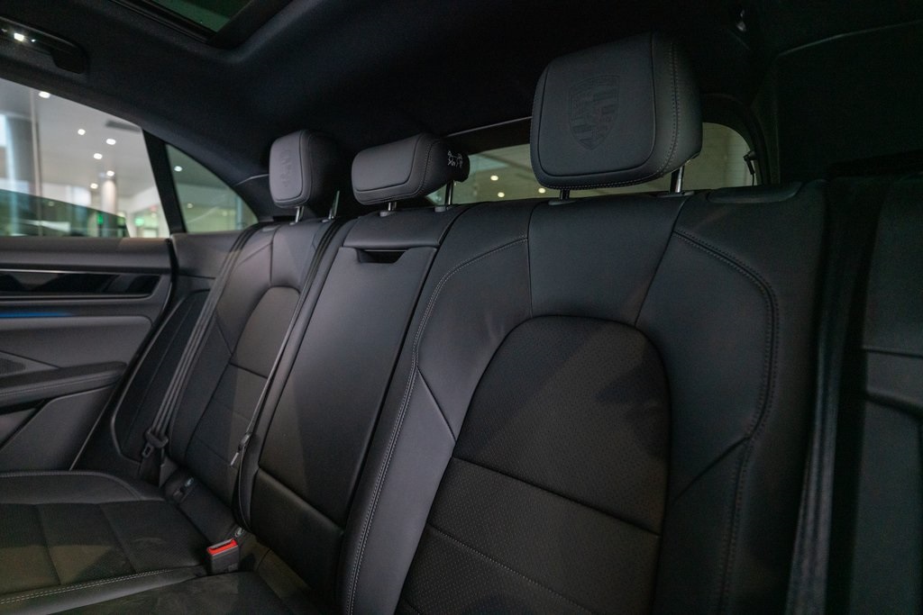 Vehicle image 40 of 45
