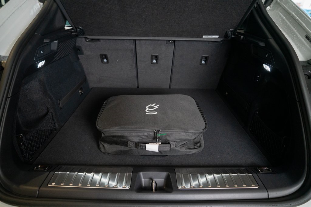 Vehicle image 44 of 45
