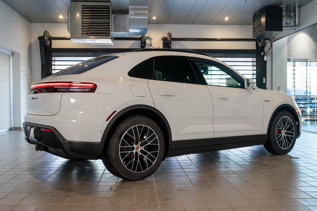 Vehicle image 2 of 45