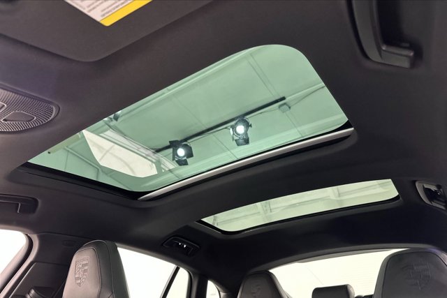 2025 Porsche Panamera 4 Image 32 of 53