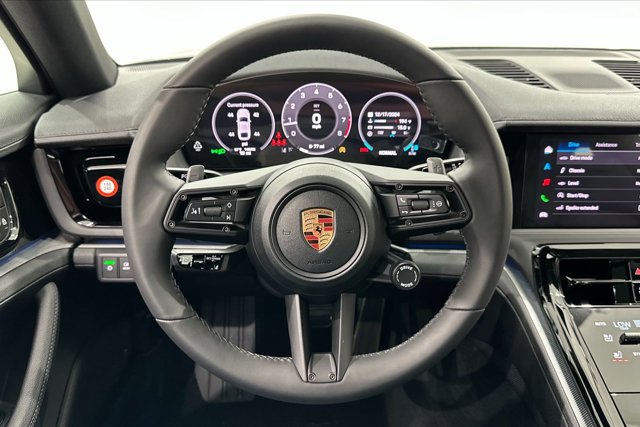2025 Porsche Panamera 4 Image 41 of 53