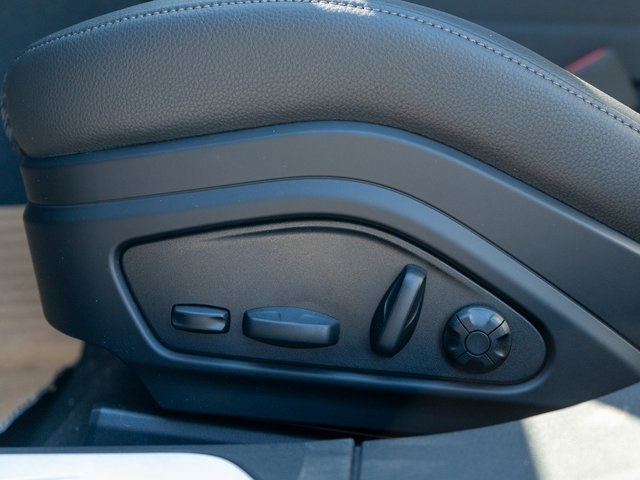 2025 Porsche Panamera 4 Image 20 of 29