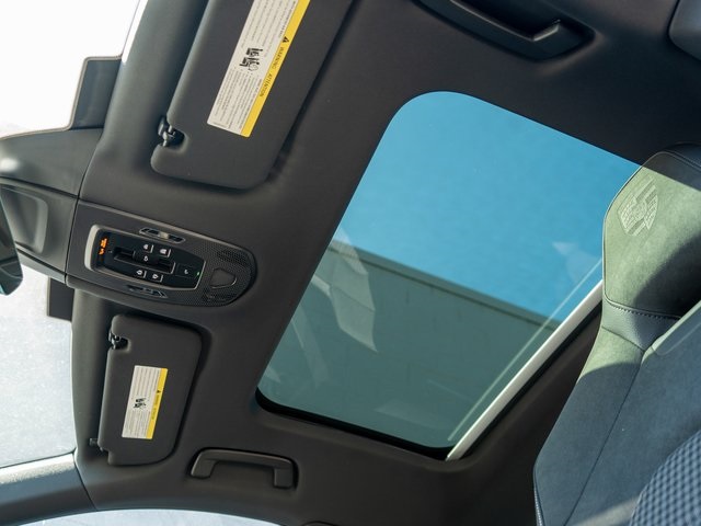 2025 Porsche Panamera 4 Image 28 of 29