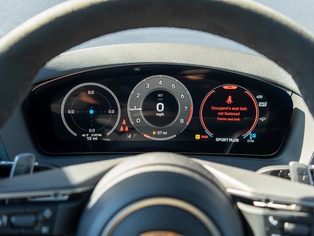 2025 Porsche Panamera 4 Image 23 of 29