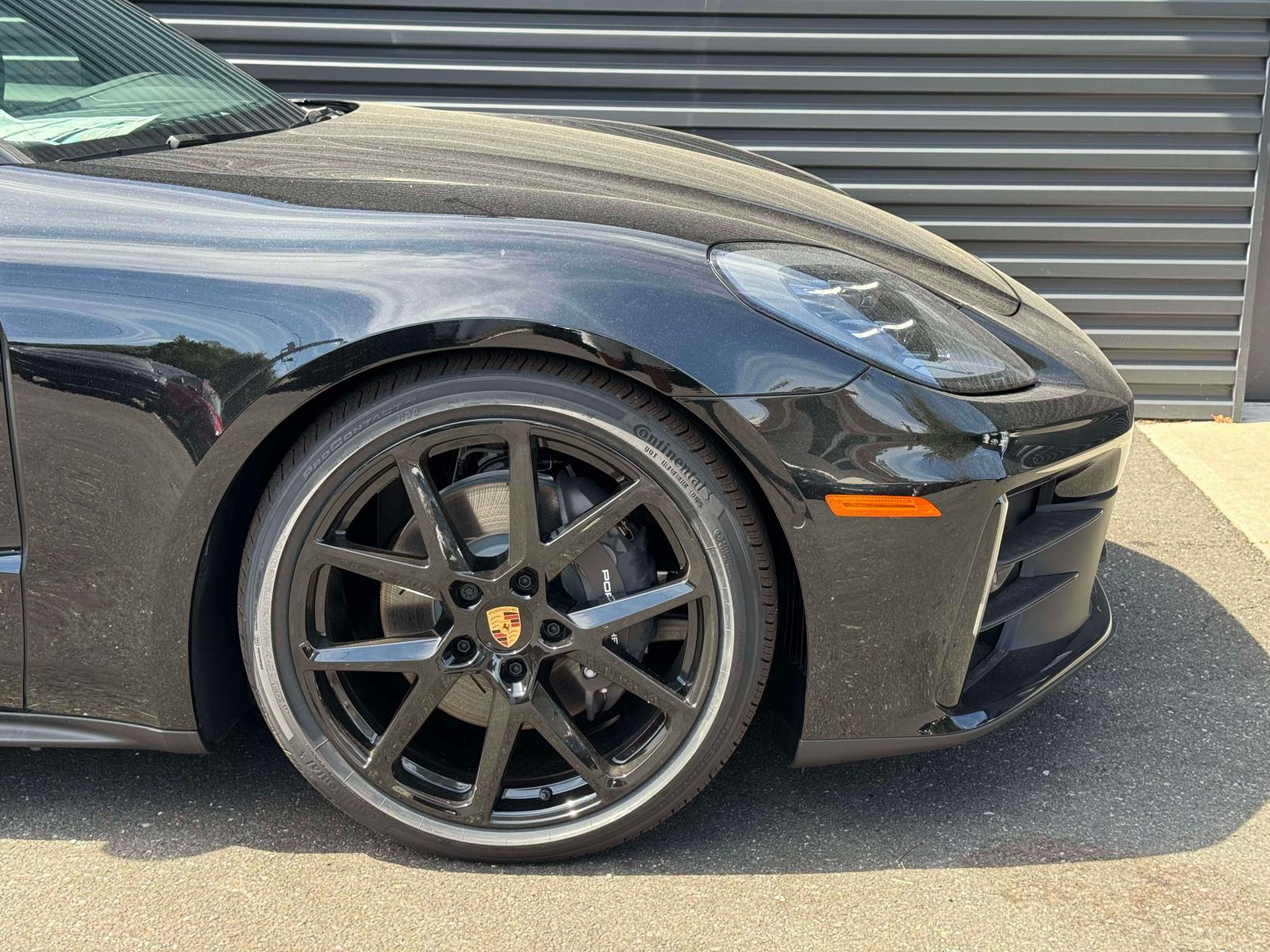 2025 Porsche Panamera Base Image 10 of 25