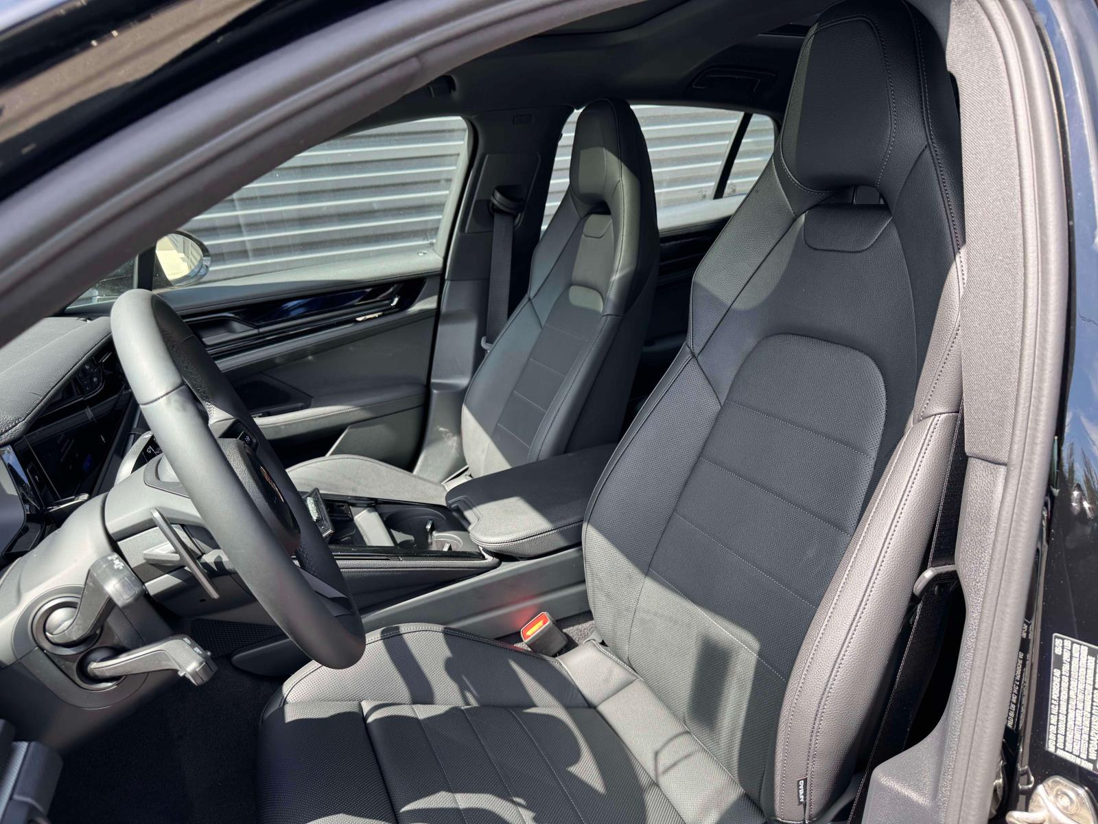 2025 Porsche Panamera Base Image 13 of 25