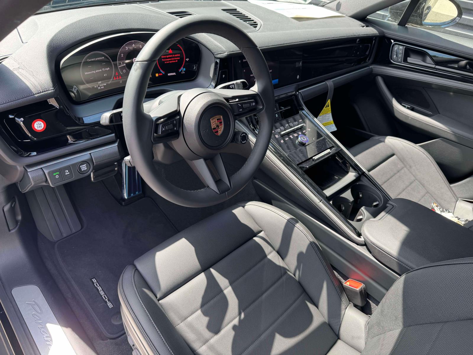 2025 Porsche Panamera Base Image 16 of 25