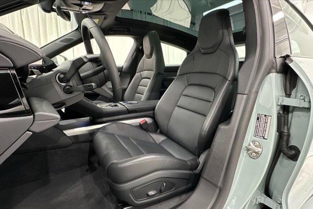 2025 Porsche Taycan 4S Image 28 of 63