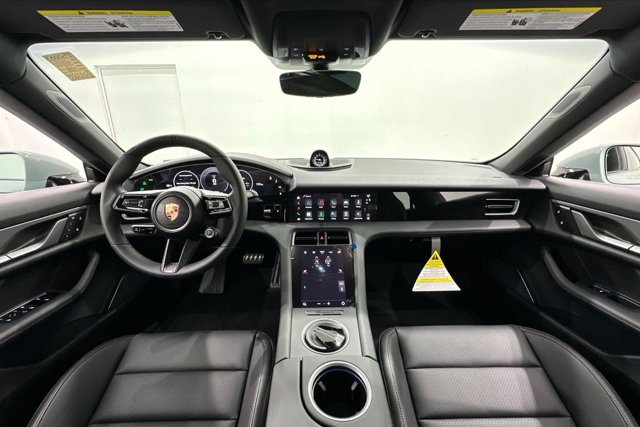 2025 Porsche Taycan 4S Image 17 of 63