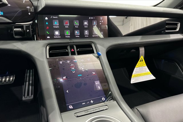 2025 Porsche Taycan 4S Image 33 of 63