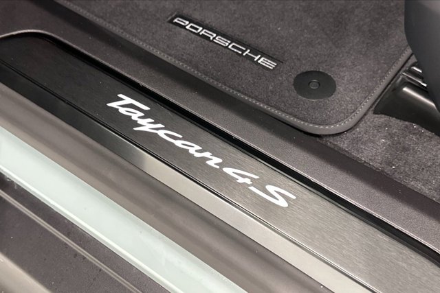 2025 Porsche Taycan 4S Image 27 of 63
