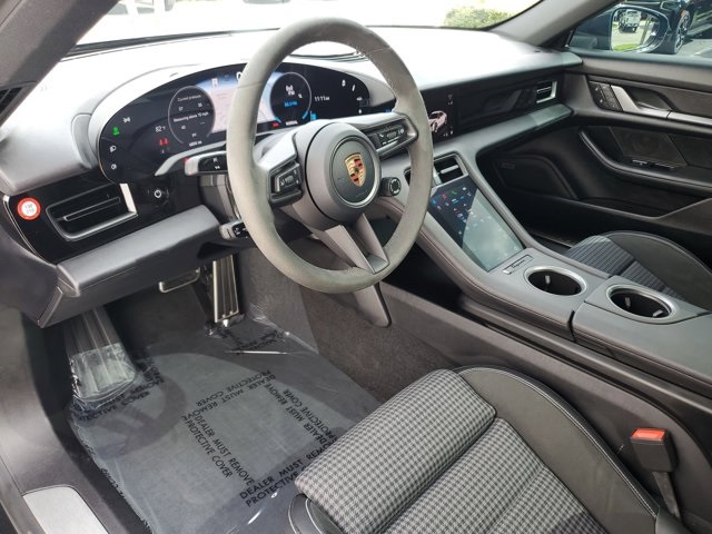 2025 Porsche Taycan Base Image 14 of 29