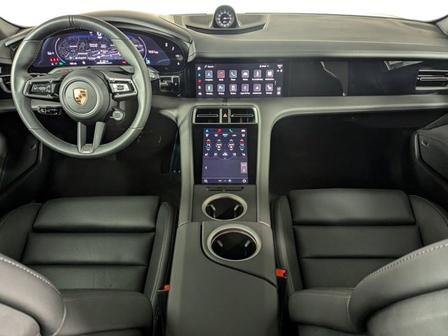 Vehicle image 15 of 25