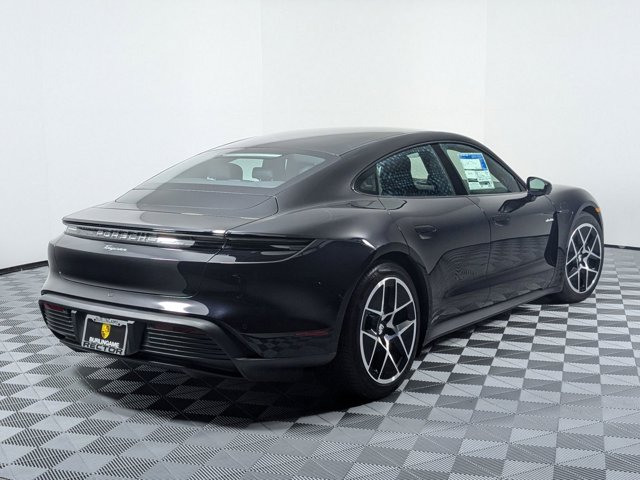 Vehicle image 6 of 25