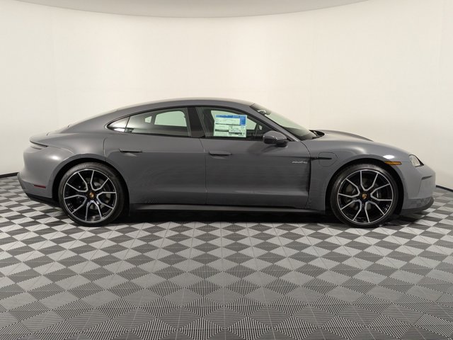 Vehicle image 4 of 25
