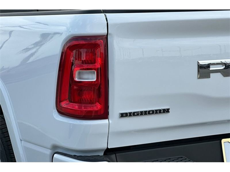 Vehicle image 20 of 21