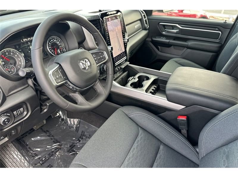 Vehicle image 6 of 21