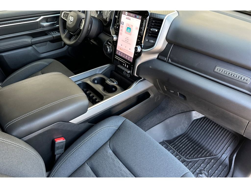Vehicle image 11 of 20