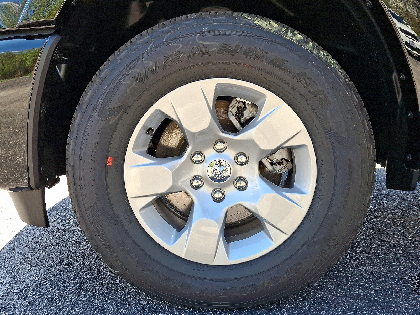 Vehicle image 18 of 20