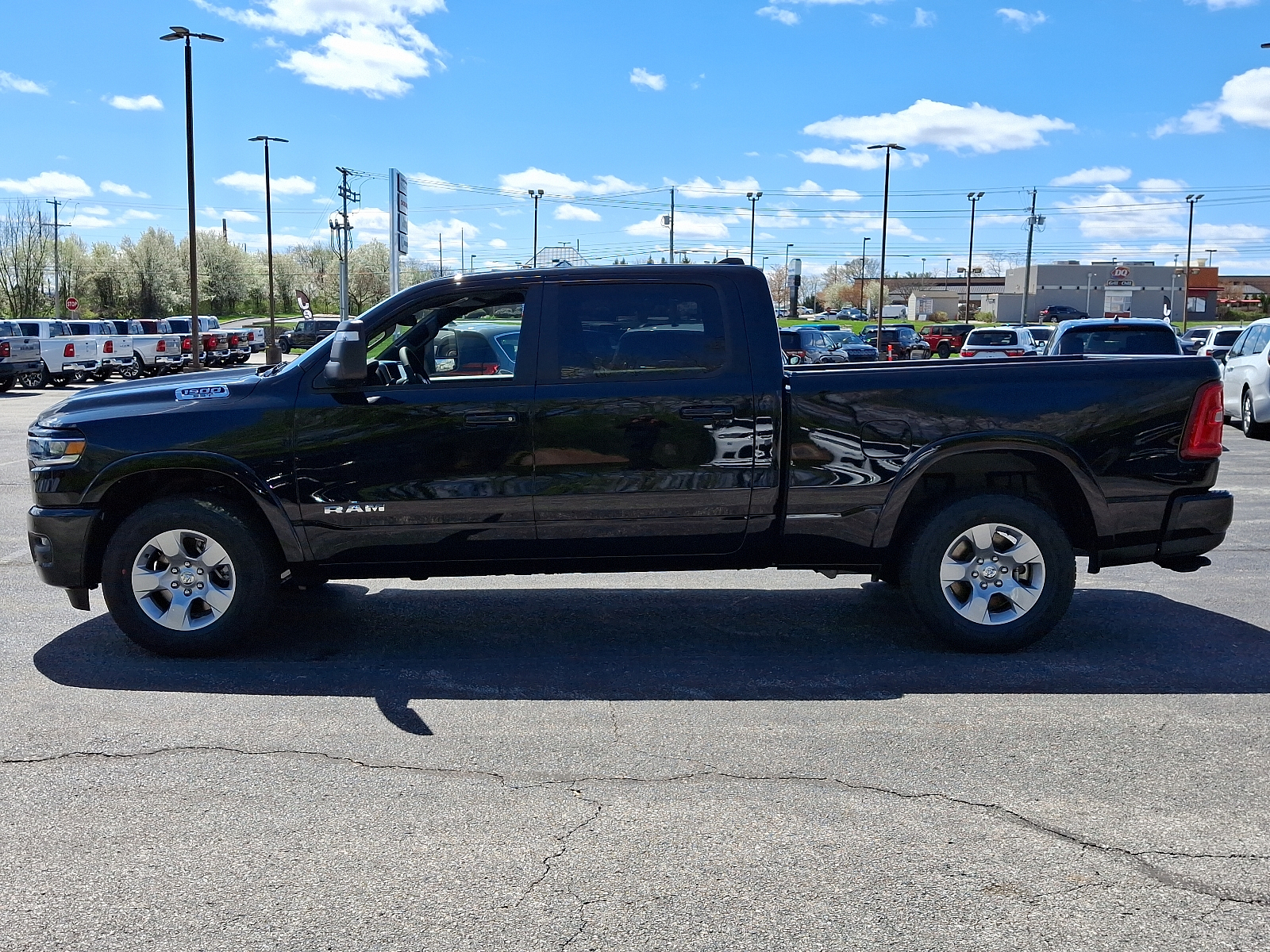 Vehicle image 8 of 20