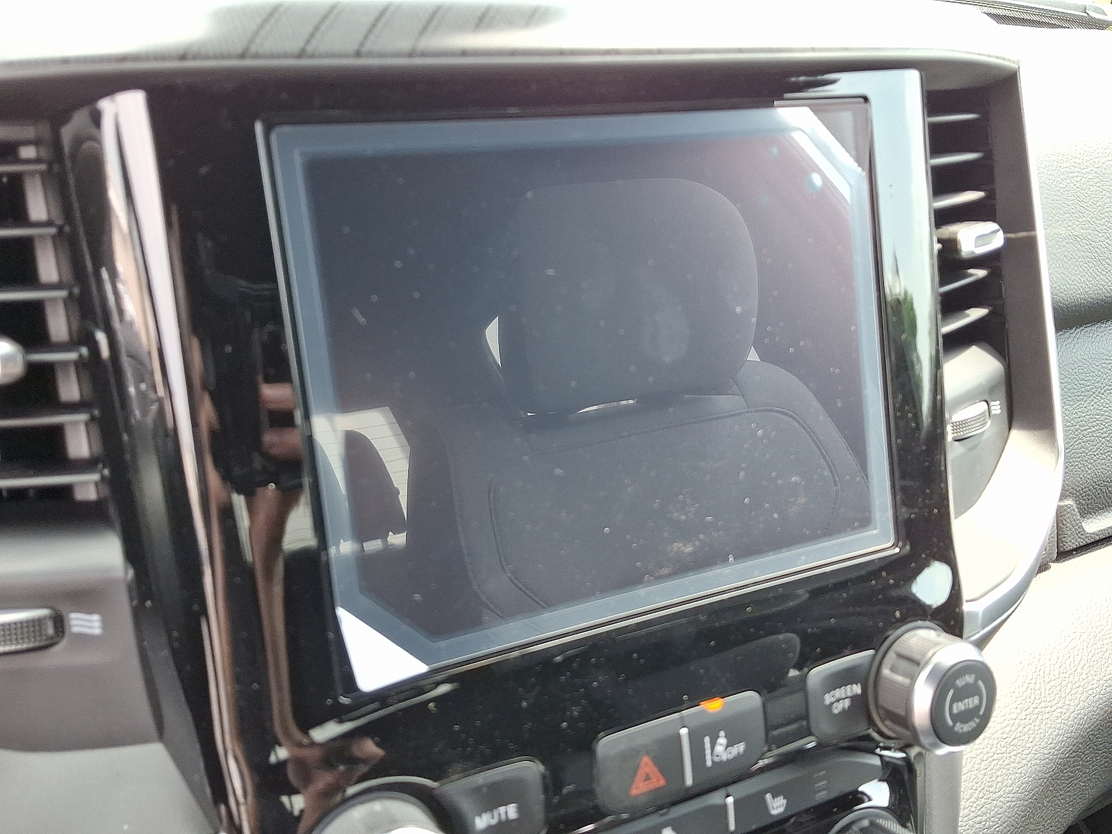 Vehicle image 16 of 20