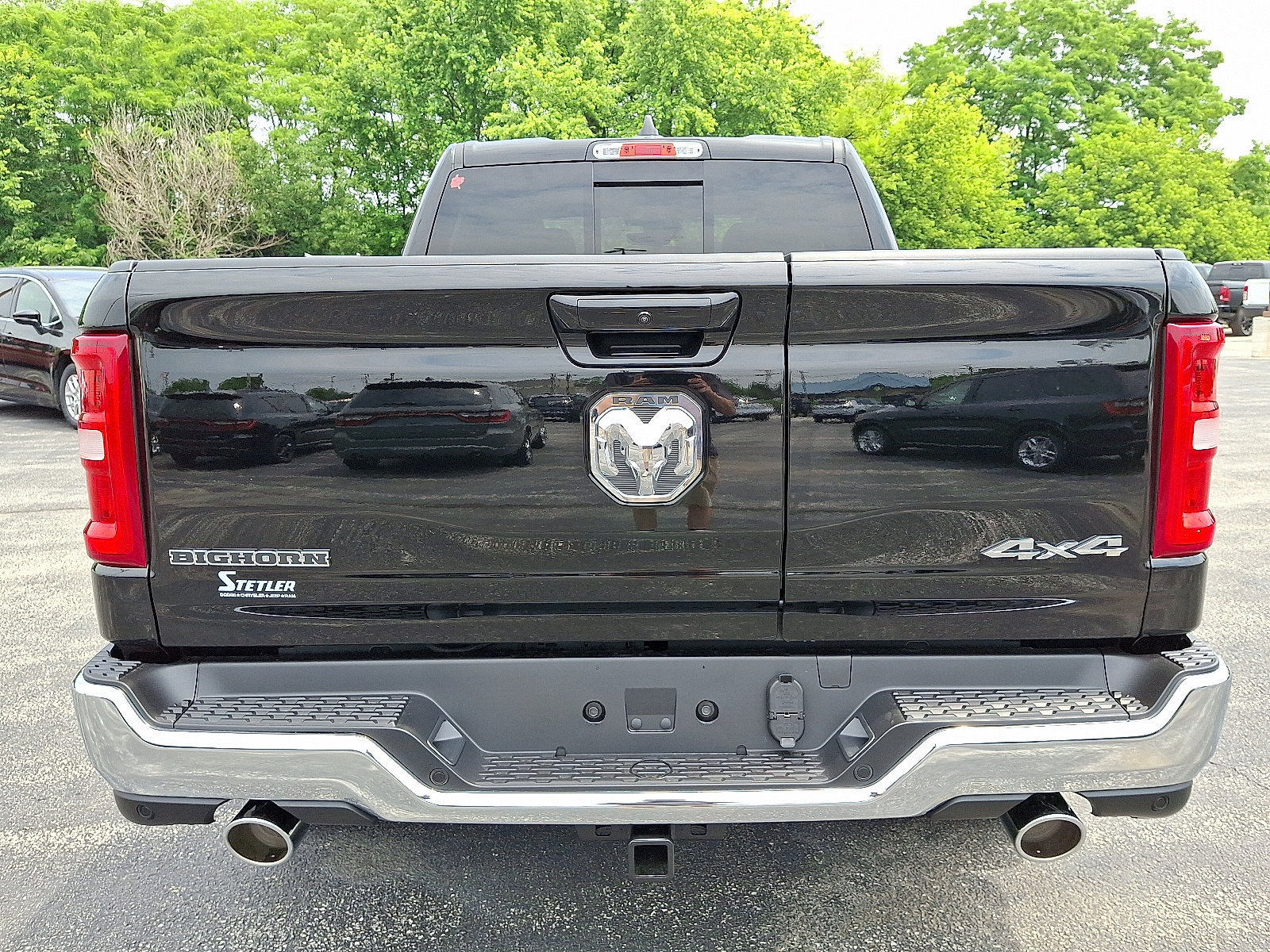 Vehicle image 8 of 20