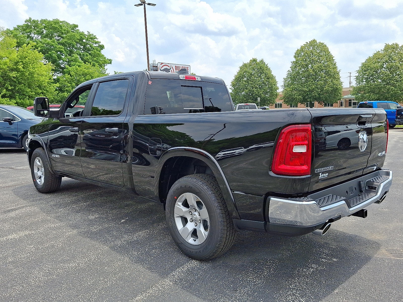 Vehicle image 6 of 20