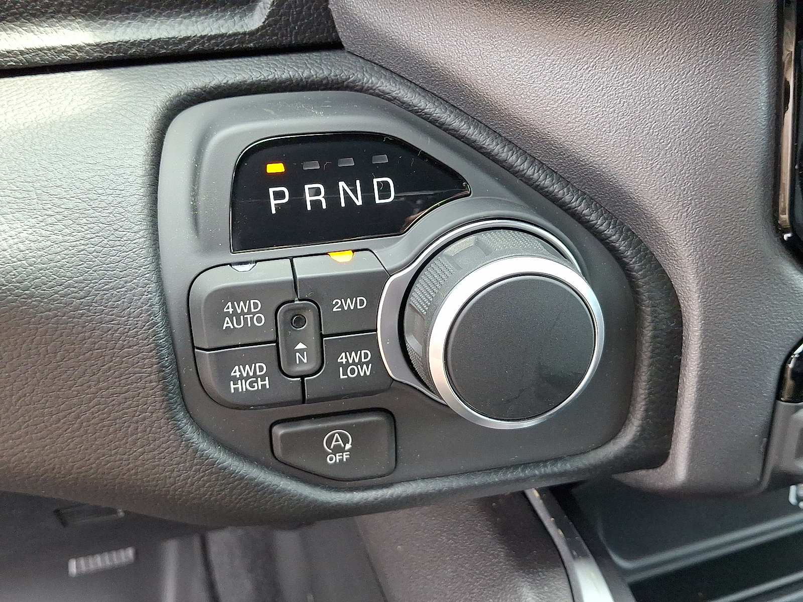 Vehicle image 17 of 20