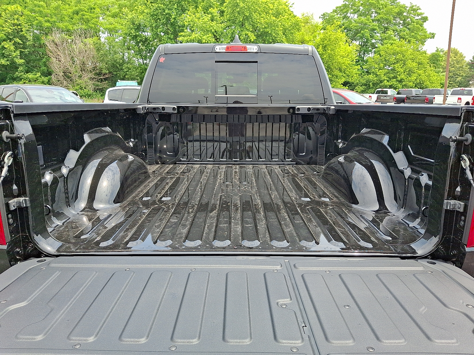Vehicle image 19 of 20
