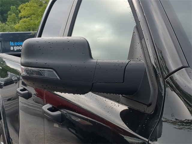Vehicle image 11 of 31