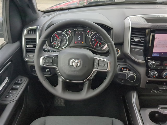 Vehicle image 16 of 31