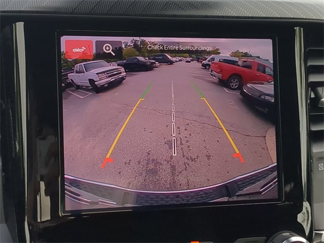 Vehicle image 22 of 31