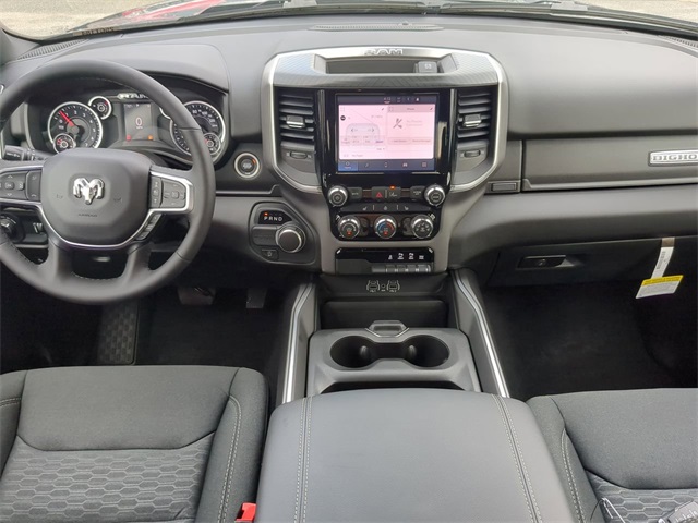 Vehicle image 15 of 31