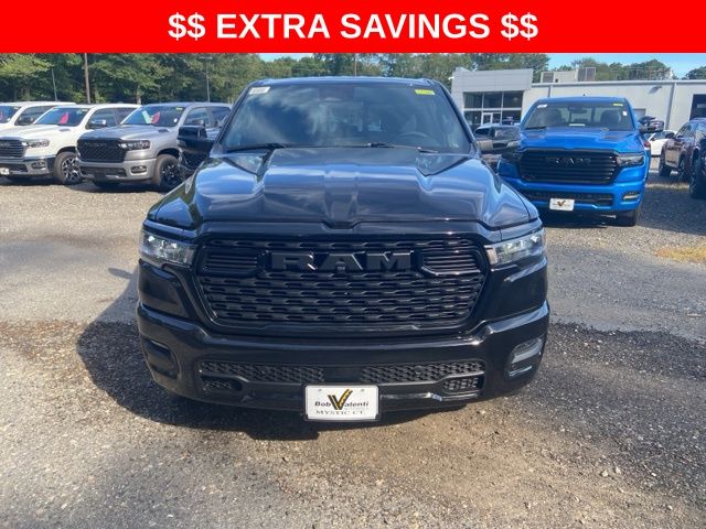 2025 Ram 1500 Image 3 of 19