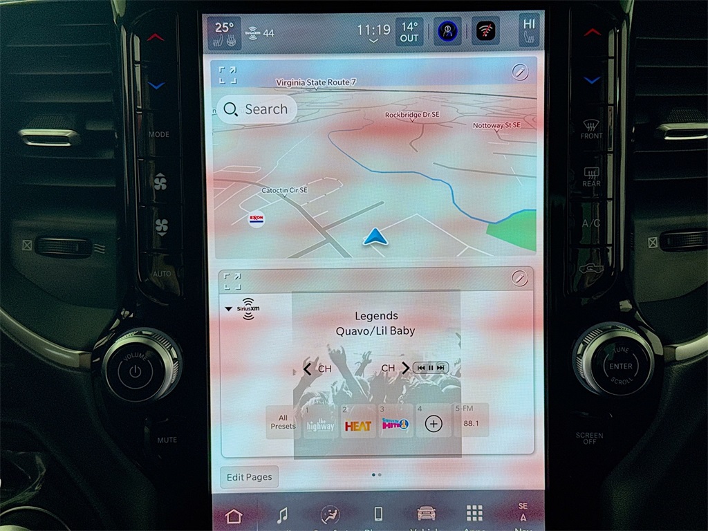 Vehicle image 13 of 32