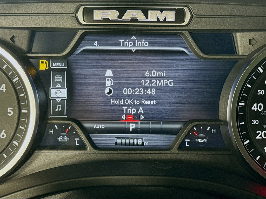 Vehicle image 12 of 32