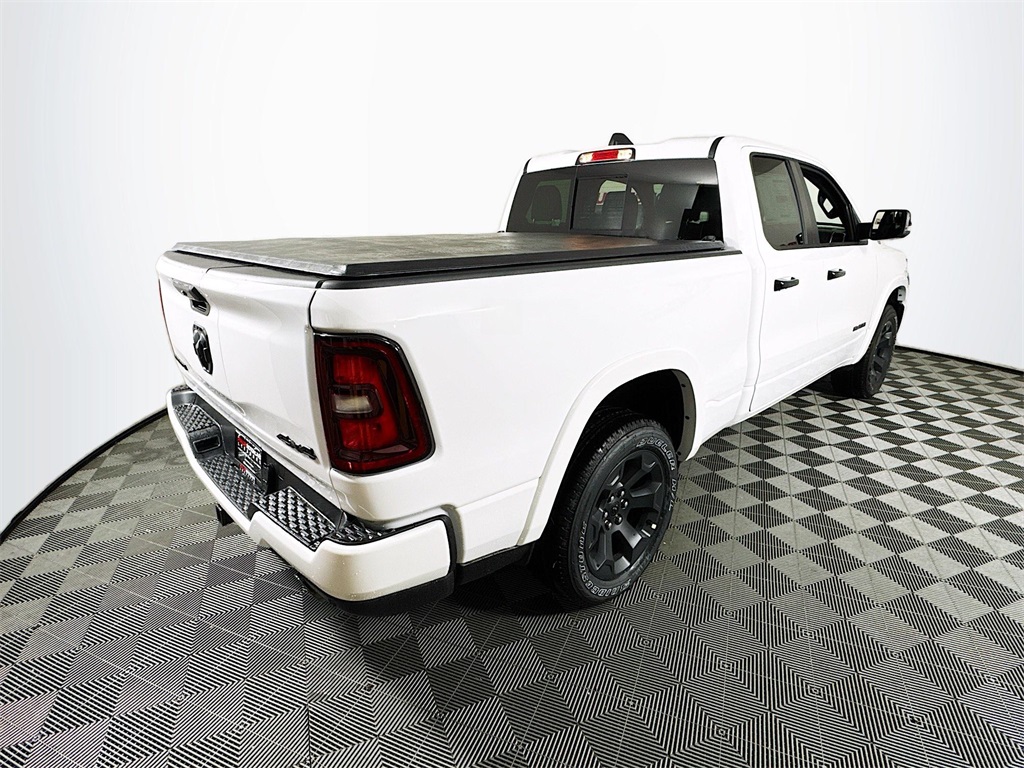 Vehicle image 5 of 32