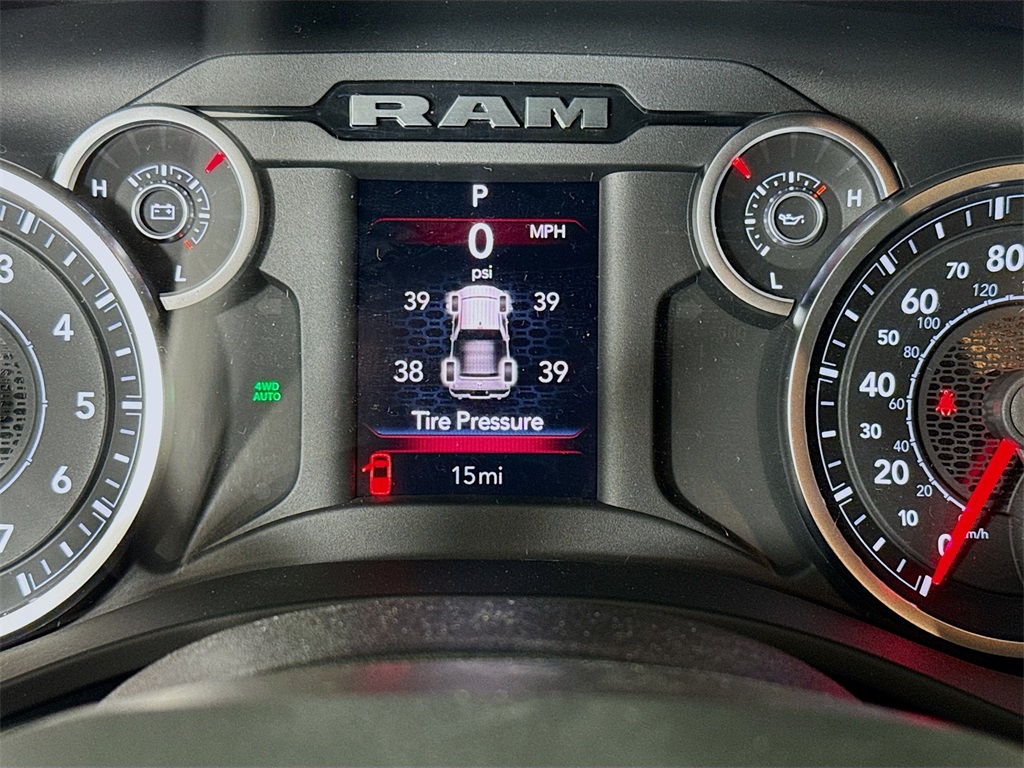 Vehicle image 12 of 30