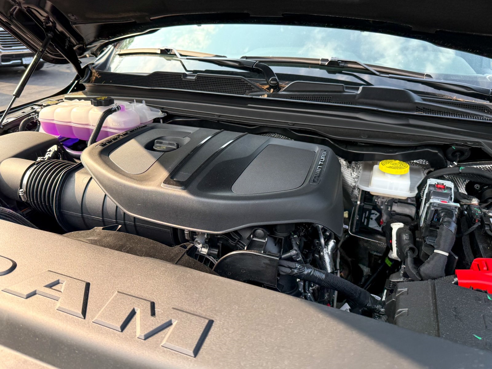 Vehicle image 15 of 40