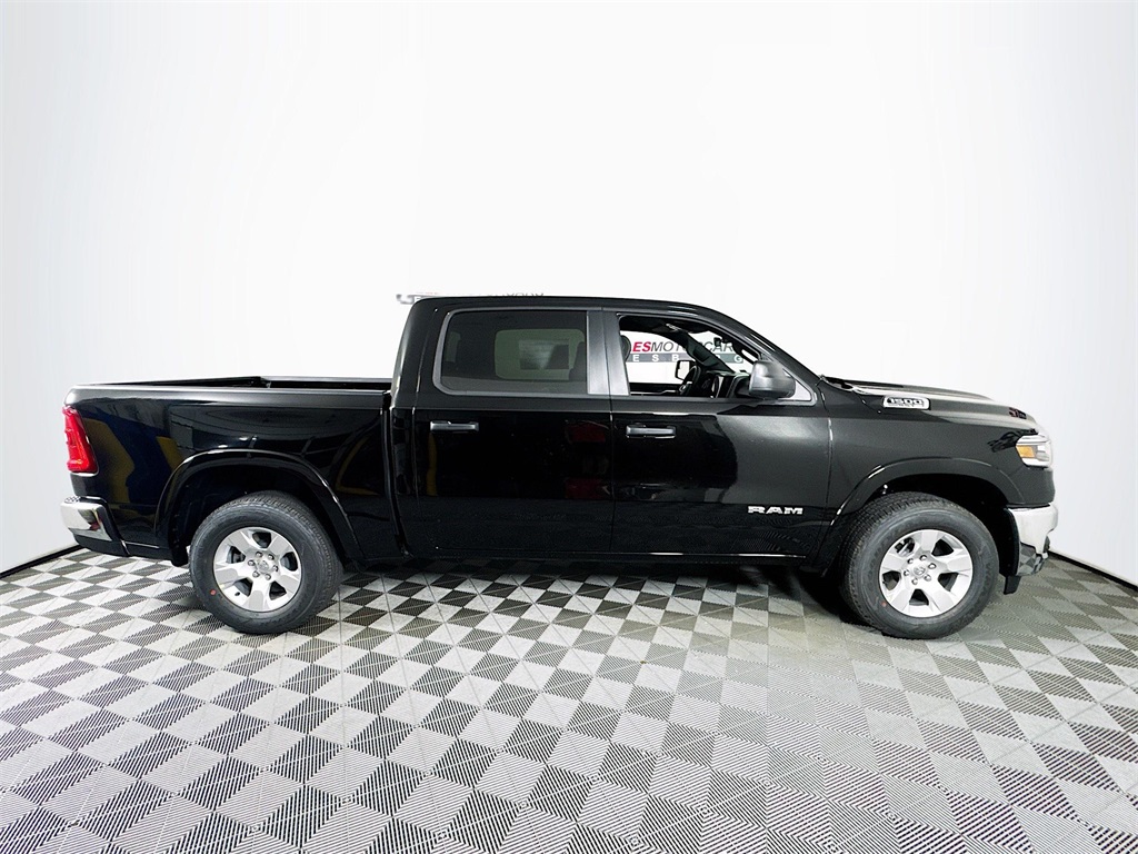 Vehicle image 4 of 36
