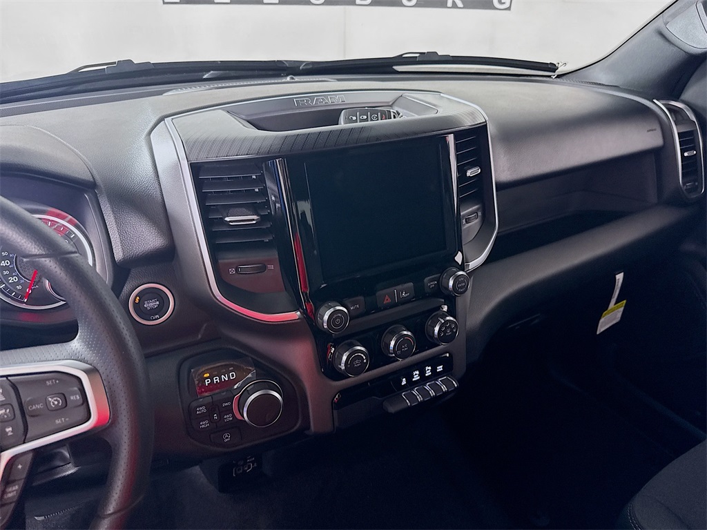 Vehicle image 20 of 36