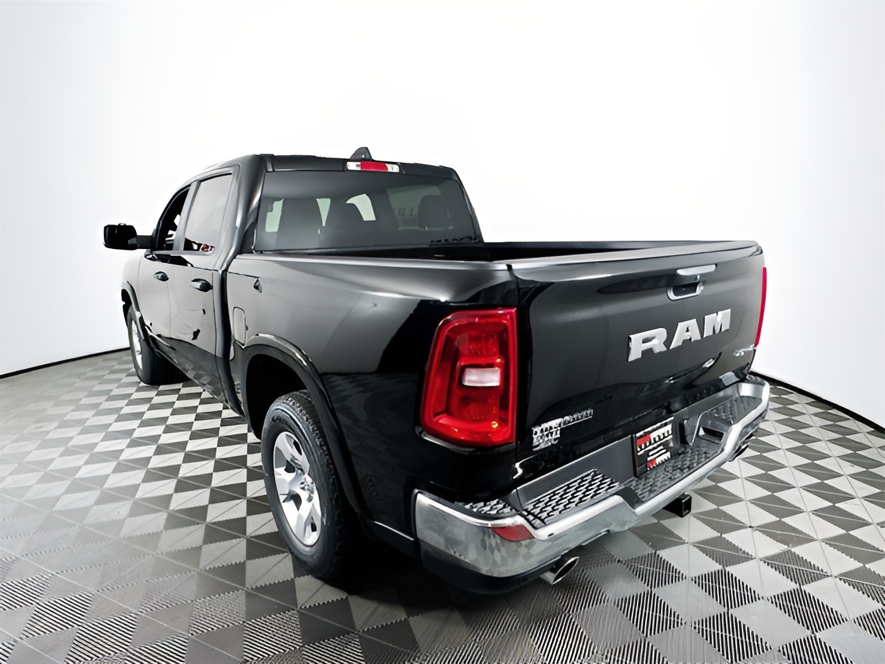Vehicle image 34 of 36