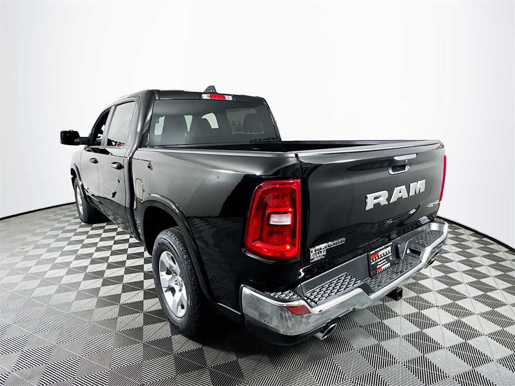 Vehicle image 6 of 36