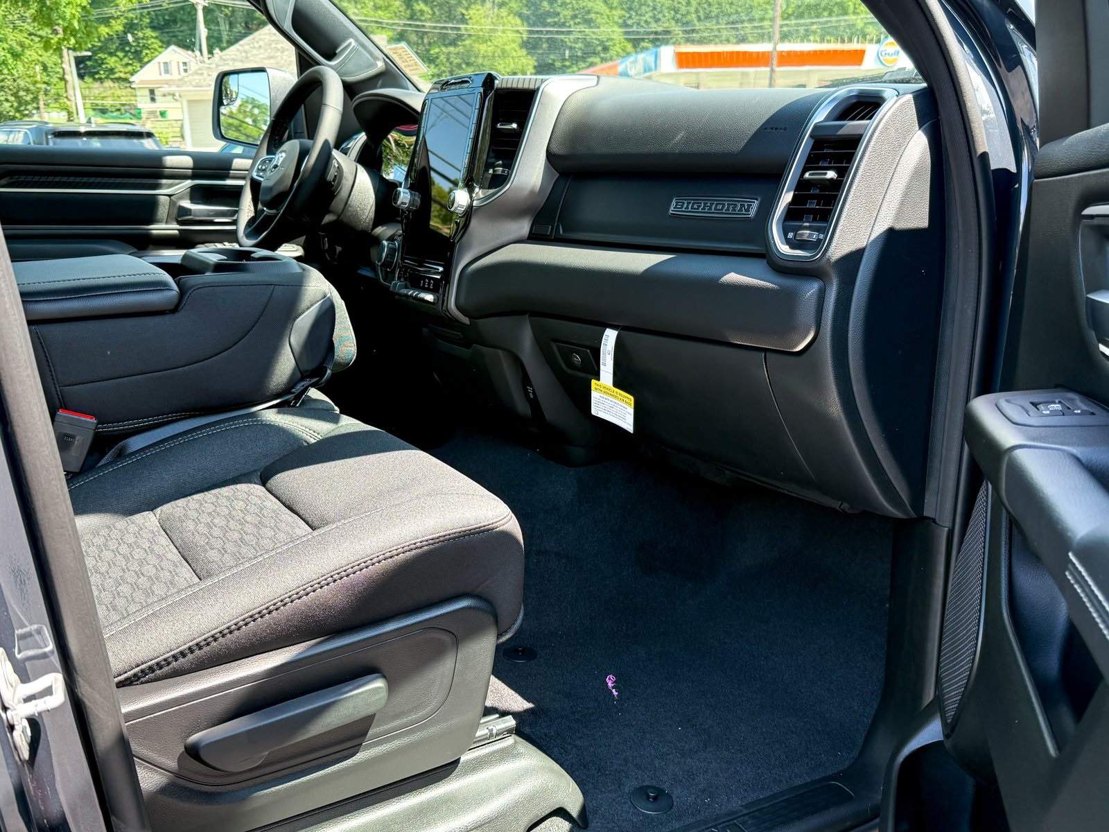 Vehicle image 14 of 41